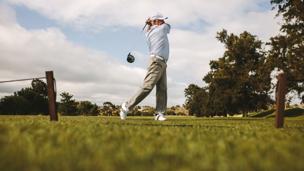 Meilleurs clubs de golf pour seniors [2026] : gagnez en distance